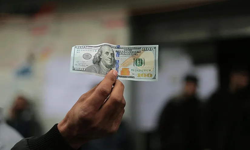 Почему нельзя менять валюту с рук: 10 убедительных причин