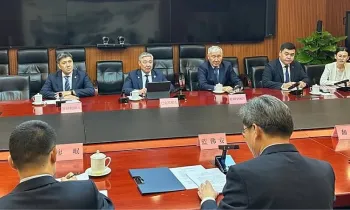 Кыргызстан менен Кытайдын каржы институттары чек ара аркылуу өтүүчү төлөмдөр боюнча маселелерди талкуулашты