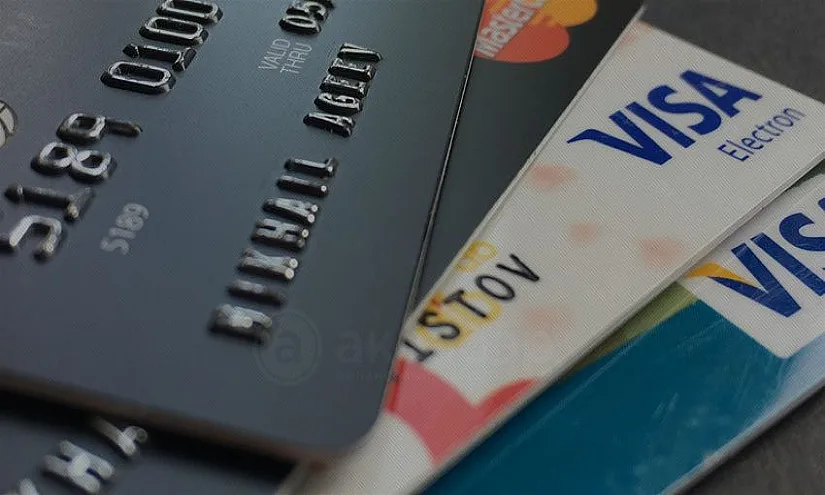 Передача SIM-карт и банковских счетов под контроль: ЖК одобрил законопроекты