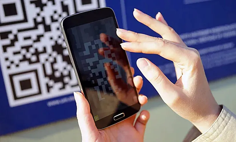 Кыргызстан переходит на QR: Нацбанк намерен масштабировать безналичные расчеты