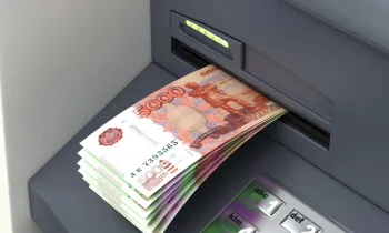 Банк России пояснил причины роста снятия наличных гражданами