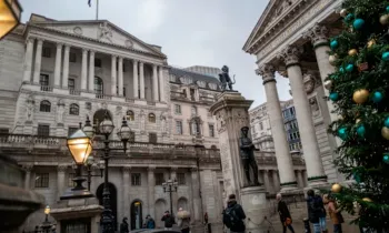 Банк Англии сохранил учетную ставку в размере 3,75%