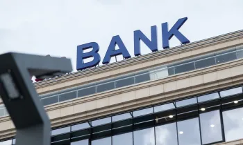 Госфиннадзор зарегистрировал новые выпуски акций банков и компаний