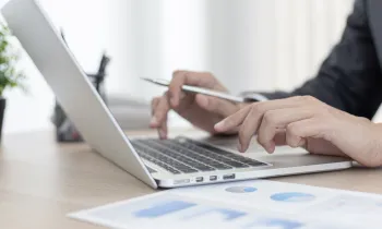 Кыргызстандын микро-каржылоо тармагынын көшөгө артындагы көрүнүшү: рыноктун катышуучуларын ким бириктирет