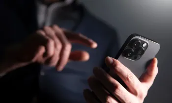 Представились ГКНБ и Нацбанком: как бишкекчанина обманули на миллионы