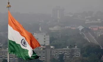 Ради 20 тысяч рупий мужчина пошел на крайние меры