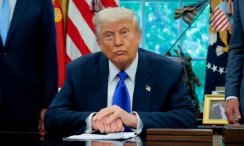 Трамп обещал сократить долг США, но тот достиг рекордных $40 трлн