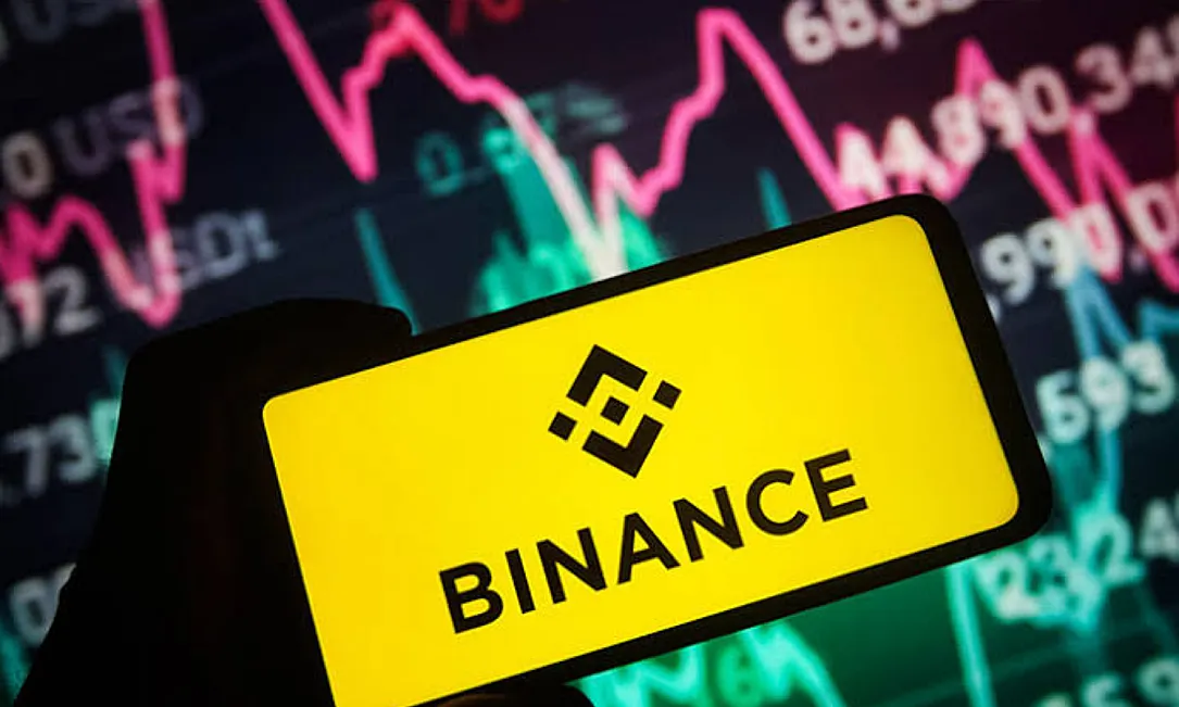 Binance под атакой хакеров: биткоин подешевел до 77 тысяч долларов