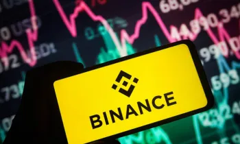 Binance под атакой хакеров: биткоин подешевел до 77 тысяч долларов