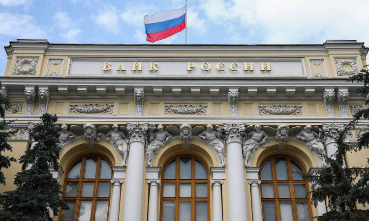 Банк России снижает ключевую ставку стахановскими темпами