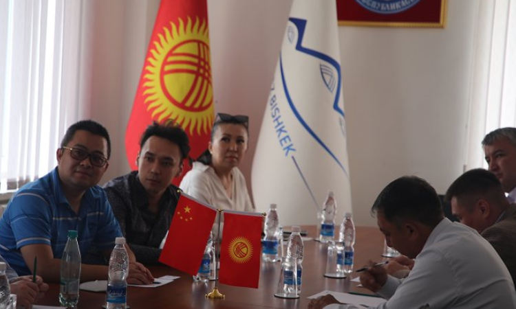 Делегация из Китая посетила свободную экономическую зону «Бишкек»