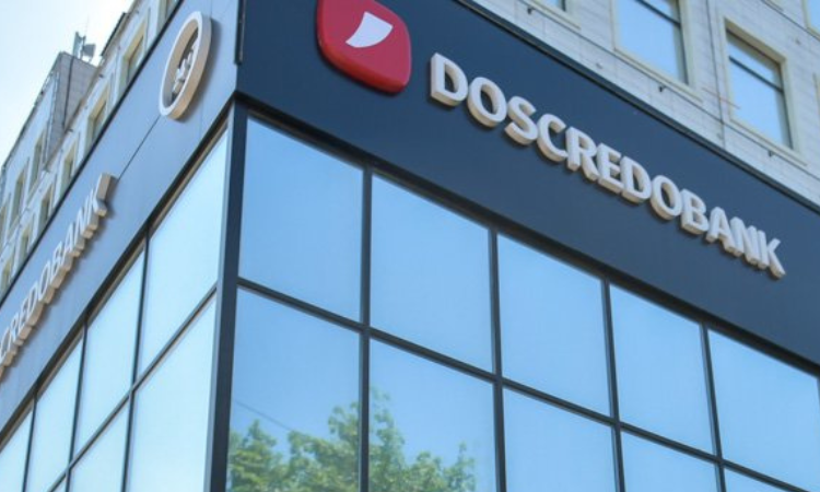 «Дос-Кредобанк» профинансировал первую в КР электрозаправку в Бооме
