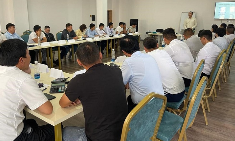 Для шариатских ученых и сотрудников комбанков прошли семинары по ИПФ