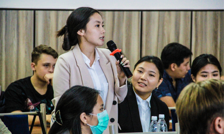 В Бишкеке проходит международный форум «Точки роста»