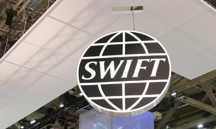 В «ЭкоИсламикБанке» изменились комиссии по SWIFT в долларах США