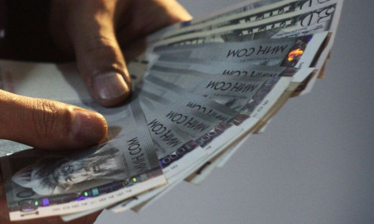 Кыргызстанцам выдали почти 7 млрд сомов в виде микрокредитов