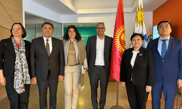Делегация Кыргызстана посетила Уругвай
