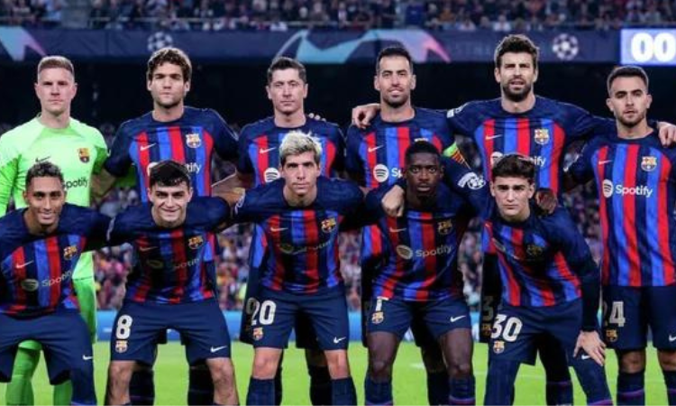 «ЭкоИсламикБанк» разыгрывает билеты на матч с участием клуба «Барселона»
