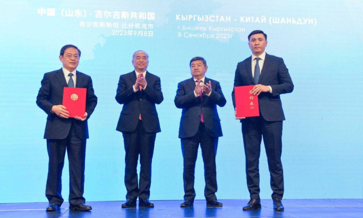 На конференции между Кыргызстаном и КНР подписан ряд соглашений