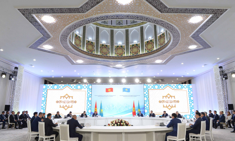На первом кыргызско-казахском форуме подписано соглашений на 60 млн долларов