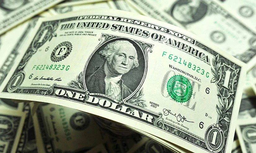 За что отозвана лицензия обменного бюро «Один доллар»?